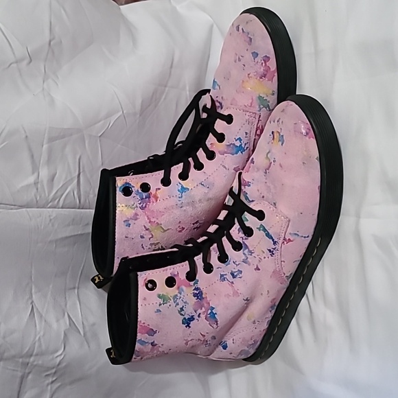 DR. MARTENS Sheridan Rainbow Suede CONFETTI SUEDE CASUAL BOOTS US 9 - Picture 1 of 6